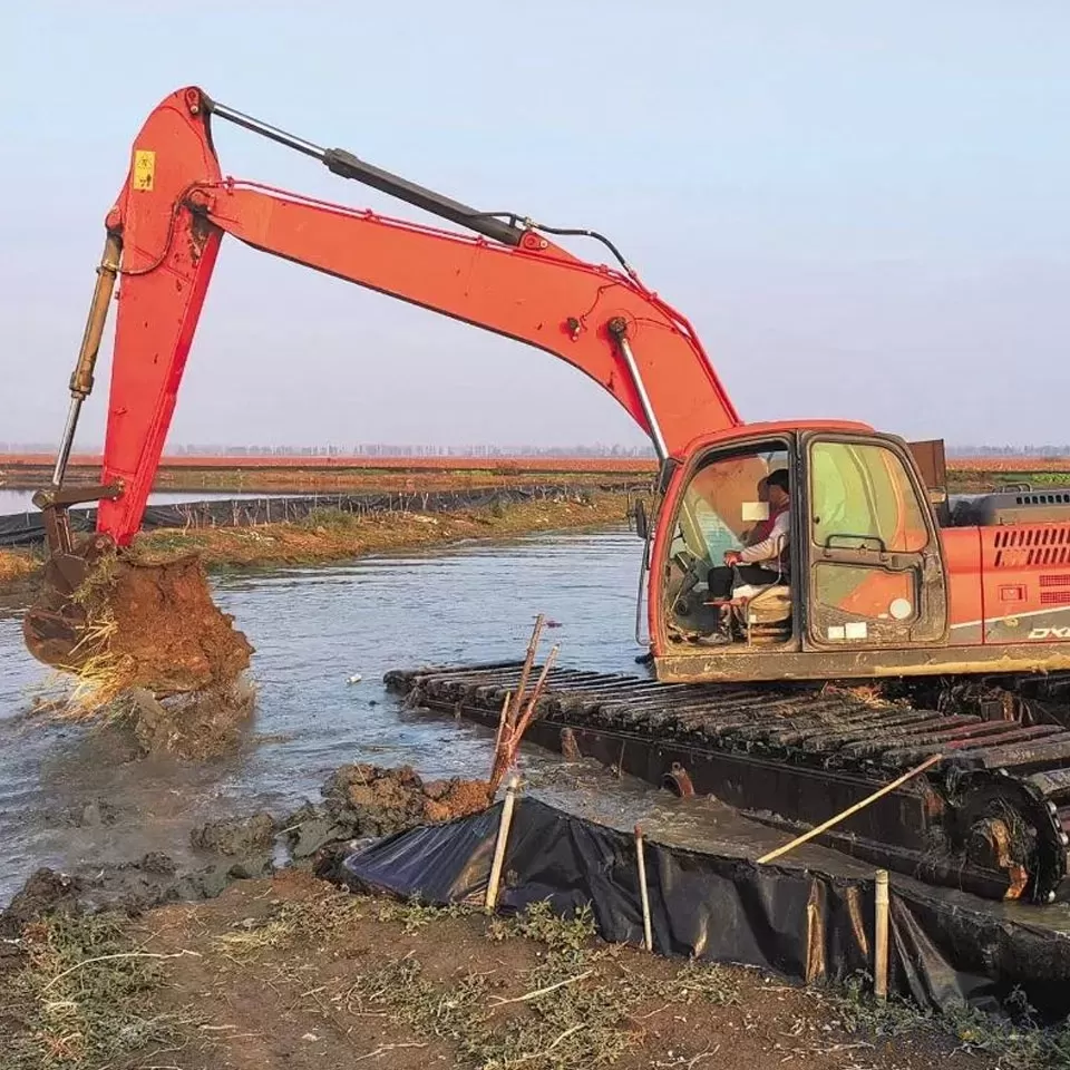 How Custom Tracked Undercarriages Solve Harsh Environment Mobility Challenges For Heavy Equipment(Image8) How Custom Tracked Undercarriages Solve Harsh Environment Mobility Challenges For Heavy Equipment(Image8)