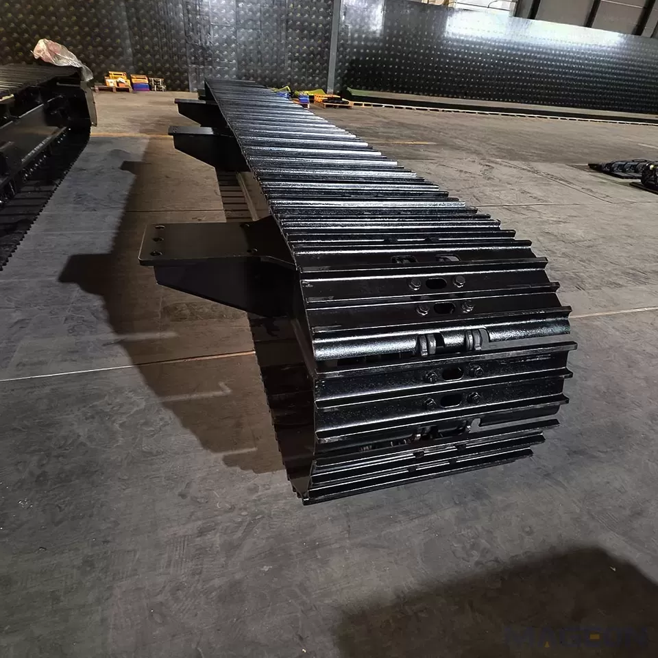 20-Ton Steel Track Chassis with Side Frames Officially Completed Assembly at MAGEON(Image5) 20-Ton Steel Track Chassis with Side Frames Officially Completed Assembly at MAGEON(Image5)