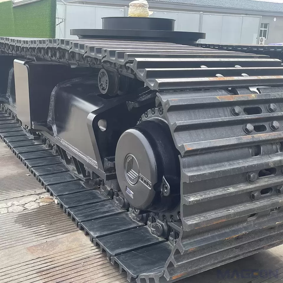 Custom Hydraulic Undercarriage System for Tunnel Vehicle Equipment With Structural Parts(Image1) Custom Hydraulic Undercarriage System for Tunnel Vehicle Equipment With Structural Parts(Image1)